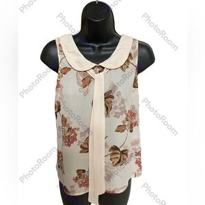 LC Lauren Conrad floral top